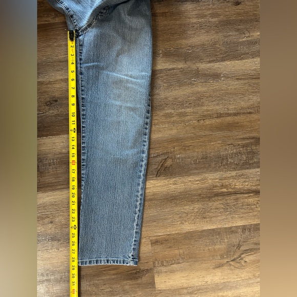 Bandolino Women’s Jeans | Mid-Rise Blue Denim |  sz 14 - Picture 4 of 8